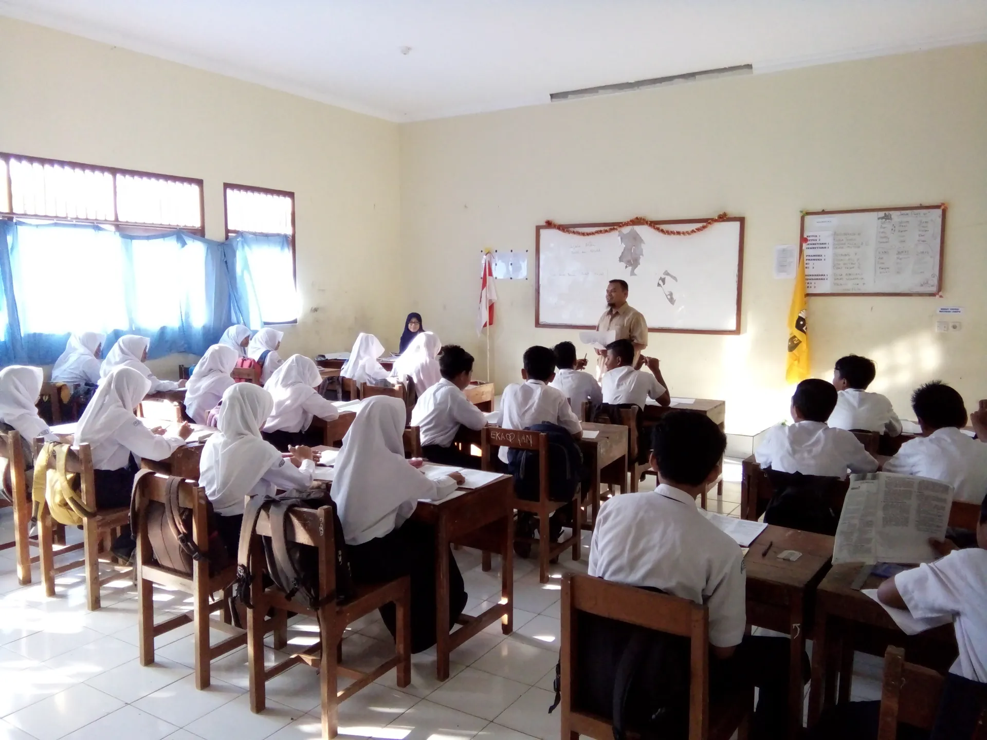 Membangun Budaya Literasi di SMP Negeri 2 Batuwarno: Menghadapi Tantangan Siswa yang Kurang Gemar Membaca